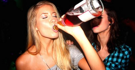 'Iskoristila sam priliku i pročitala poruke na kćerkinom mobitelu'