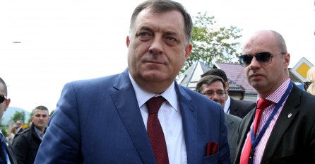 Dodik: Možda bi bilo najbolje da političari nisu govorili na otvaranju Ferhadije