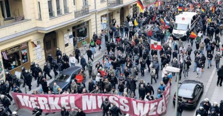 Berlin: Desničarski ekstremisti protestvovali protiv politike Angele Merkel