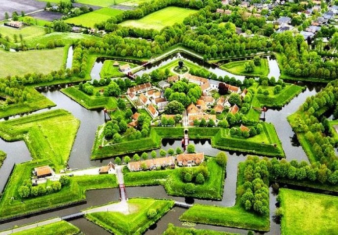 Holandska Venecija je najbajkovitije mjesto koje ste ikad vidjeli (FOTO)