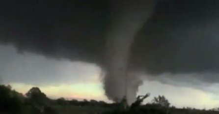 Razarajući tornado pustoši Oklahomu, dvije osobe izgubile život (VIDEO)