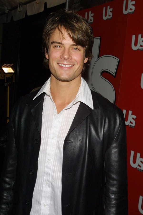josh-duhamel-2001