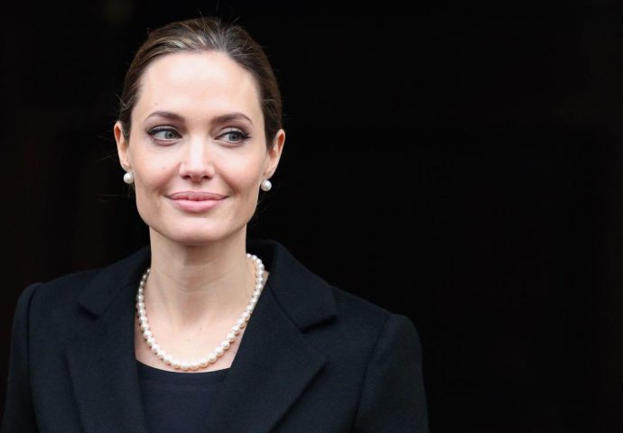 Slike anoreksične Angeline Jolie užasnule svijet: Ni traga od ljepotice 