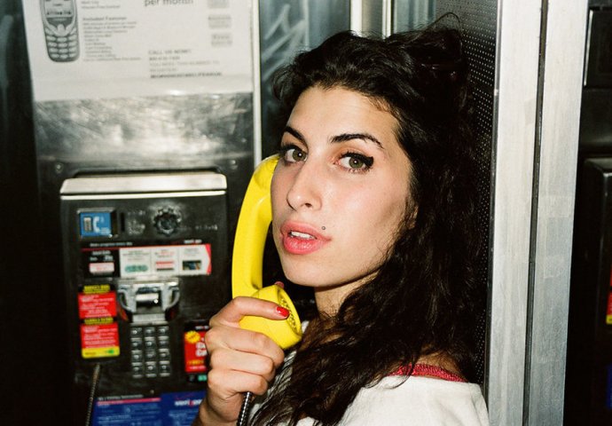 Sasvim obična: Dosad neobjavljene fotografije Amy Winehouse