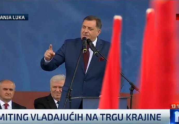 Milorad Dodik zapjevao: 'Ne može nam niko ništa, jači smo od sudbine'