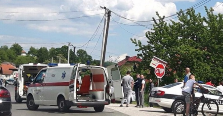 Teška saobraćajna nesreća u Tuzli, više osoba povrijeđeno