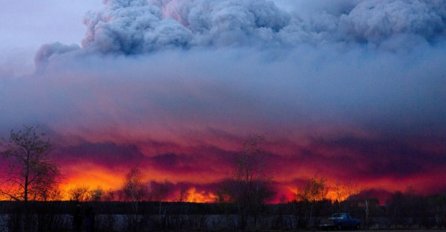 Požar u Kanadi ne jenjava, vatrogasci pokušavaju zaustaviti širenje prema naftnim poljima