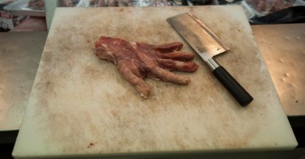 OPAKE GLASINE: Kinezi pakuju ljudsko meso u konzerve i izvoze ih u Afriku