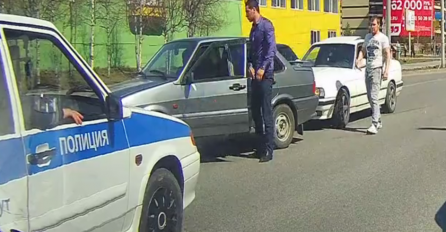 Nema pregovora: Tukli su ga i pucali na njega, ali on nije prestao demolirati auto