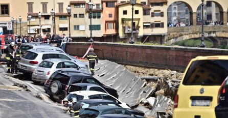 Urušilo se šetalište u Firenci, posljedice su katastrofalne (VIDEO)