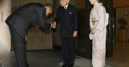 Obama položio vijenac u Memorijalnom parku u Hirošimi