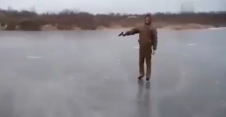 Uzeo je pištolj i opalio metak u zaleđeno jezero, nastavak ćete gledati u jednom dahu (VIDEO)