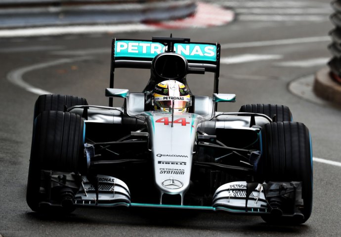Hamiltonu pole position i novi rekord staze: Rosberg starta drugi ispred Red Bullovog dvojca