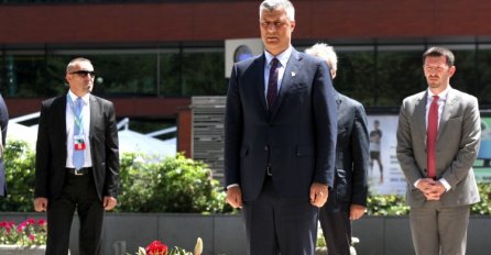 Hashim Thaci položio cvijeće na Spomen-obilježje ubijenoj djeci Sarajeva