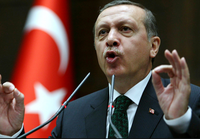 Erdogan optužuje Moskvu da naoružava Kurde