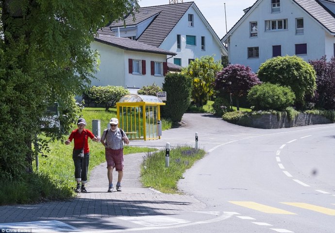 BOGATO EVROPSKO SELO NE ŽELI IZBJEGLICE: ‘Platit ćemo samo da ne dođu’