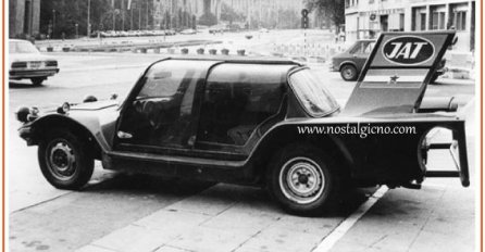 Reklamni automobil jugoslovenskog aerotransporta 