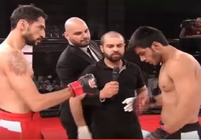 Kada je ušao u ring počeo se rugati protivniku i unositi mu se u lice, bolje da nije (VIDEO)