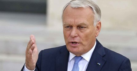 Ayrault: Želimo da pomognemo Palestincima i Izraelcima