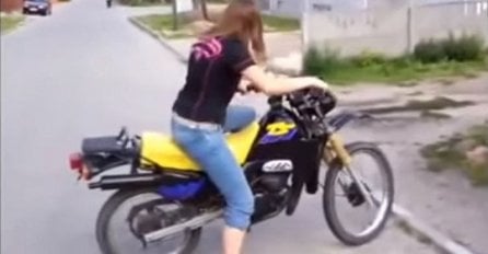  Ove djevojke sjele su na motor, no nakon ovoga sigurno više neće (VIDEO)