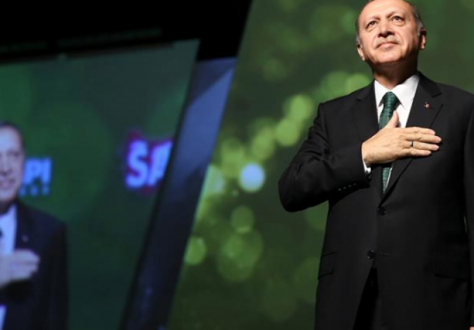 Erdogan telefonom izjavio saučešće Alijevoj supruzi