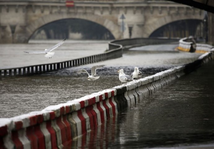 Meteorolozi predviđaju novo nevrijeme u Francuskoj