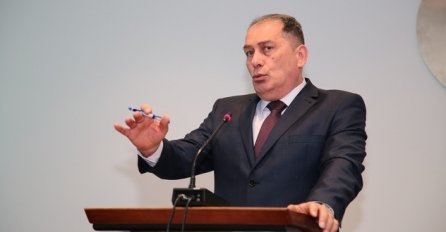 Mektić o "selefijama koje odbijaju priključenje IZ BiH": Ne mogu klanjati na parkingu