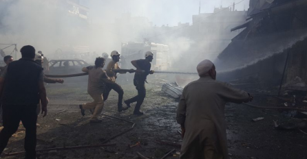 Ruski avioni gađali pijacu, džamiju i hotel u Idlibu: Poginulo sedam, ranjeno 30 civila