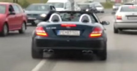 Ovo je za zatvor: Ugradio sirenu hitne pomoći u svog Mercedesa da bi divljao po cesti (VIDEO)