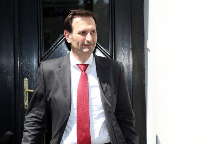 Kovač: Spekulacije su da je Karamarko dobio tjedan dana za preslagivanje