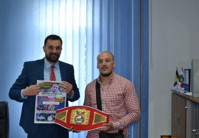 Konaković čestitao bokseru Puhalu na osvajanju evropske titule 