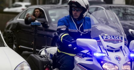 Francuska: Četiri mladića povrijeđena rafalima iz automatske puške