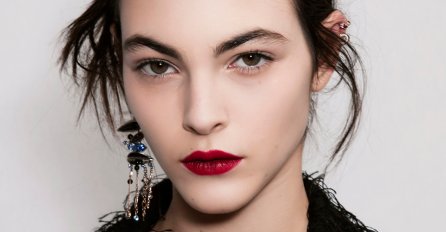 Kako pripremiti usne za mat ruž