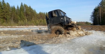 Za rusku 'zvijer' ne postoje prepreke: Vozilo je toliko moćno, da oduzima dah