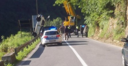 Teška saobraćajna nesreća: mladić i djevojka poginuli nakon što su Golfom sletjeli u Vrbas!