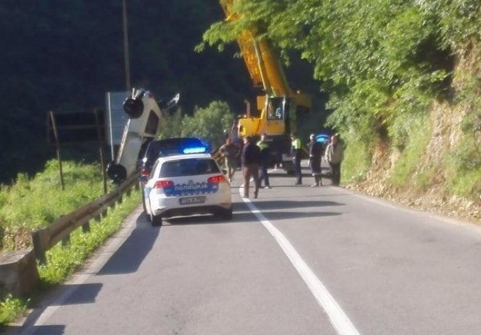 Teška saobraćajna nesreća: mladić i djevojka poginuli nakon što su Golfom sletjeli u Vrbas!