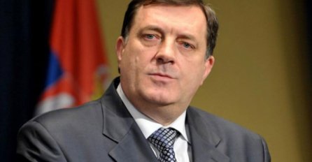 Dodik: U RS-u se uči jezik kako piše u Ustavu