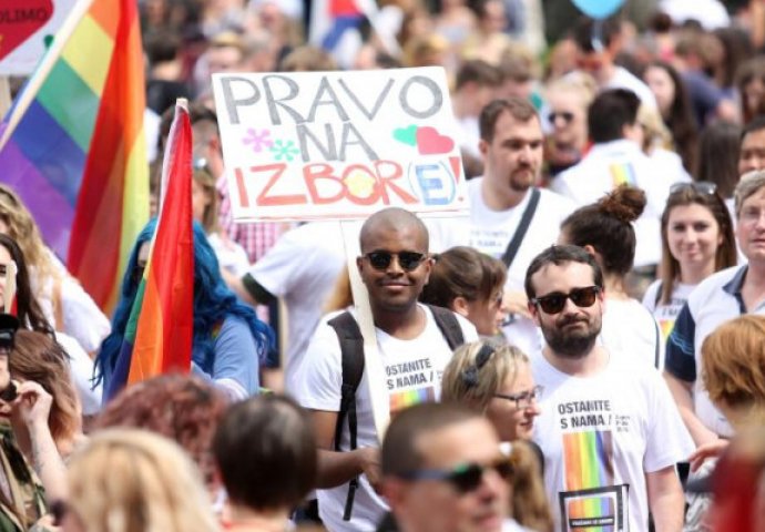 Zagreb Pride pod sloganom : 'Još Hrvatska ni’ propala!'