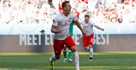 Fudbaleri Poljske probili bedem Sjeverne Irske