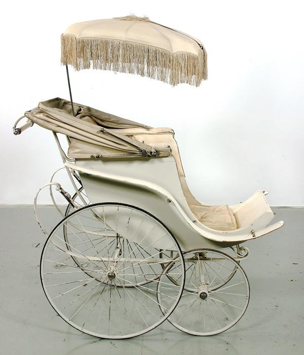 1900s-fancy-stroller-photolist
