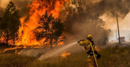 Požar u Kaliforniji: Stotine ljudi napustilo svoje domove