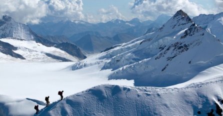 Srpski alpinista poginuo u Alpima, dvoje povrijeđeno  