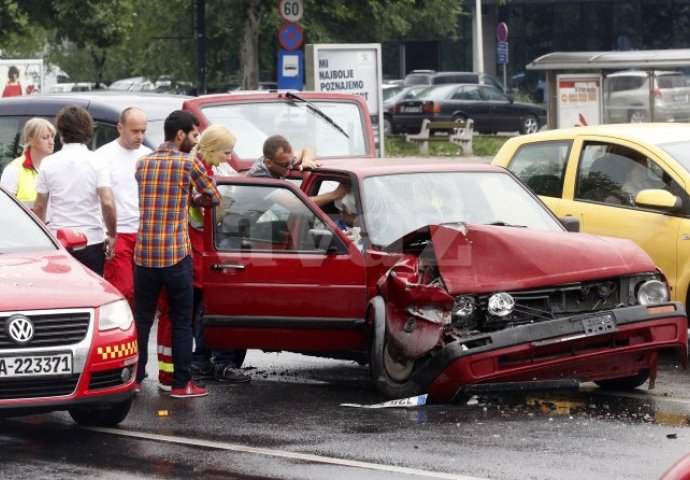 Saobraćajna nesreća na Alipašinom Polju