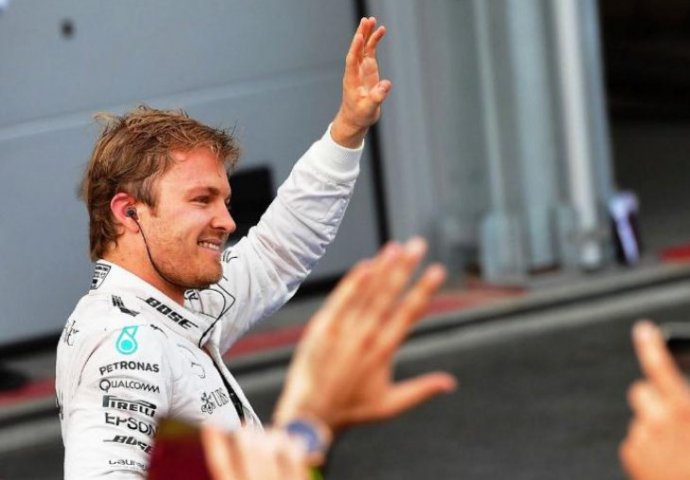 Nico Rosberg slavio u historijskoj trci u Bakuu
