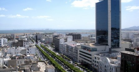 Tunis: Produženo vanredno stanje