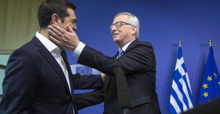 Junker:  Grčka izlazi iz krize