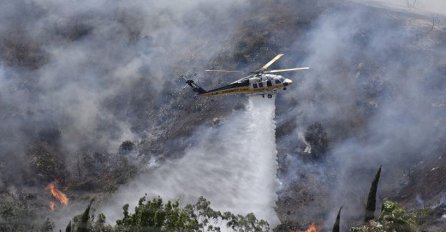 Šumski požari u Kaliforniji natjerali stotine ljudi na evakuaciju