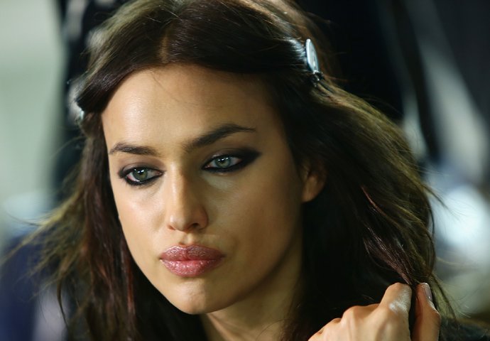 Ovako je izgledala Irina Shayk na početku karijere (VIDEO)