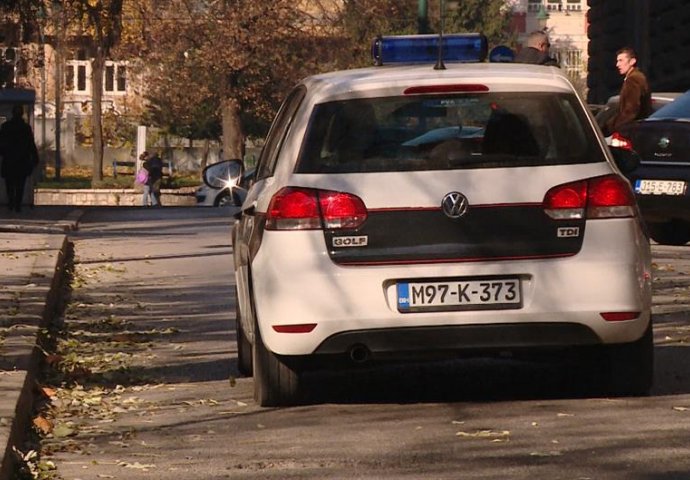 Sarajevo: BMW-om pokušali pregaziti policajce, uzvraćeno pucnjavom