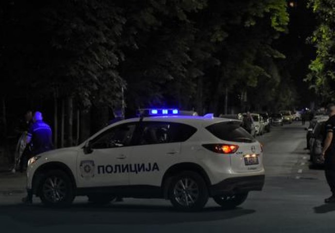 Novi Sad: Pucano na automobil u pokretu, ranjene dvije osobe